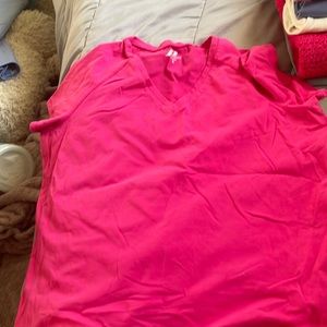 hot pink short sleeve vintage tee